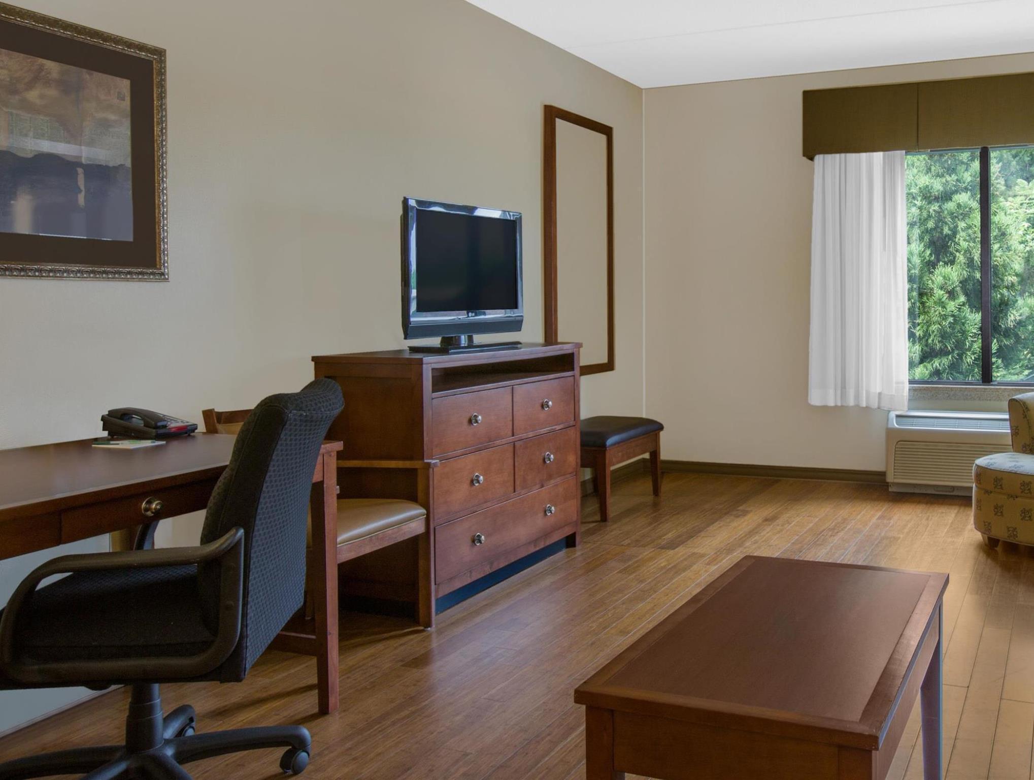 Wingate By Wyndham Tuscaloosa Hotel Exterior foto